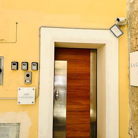 B&B La Gaetana Bagian luar foto