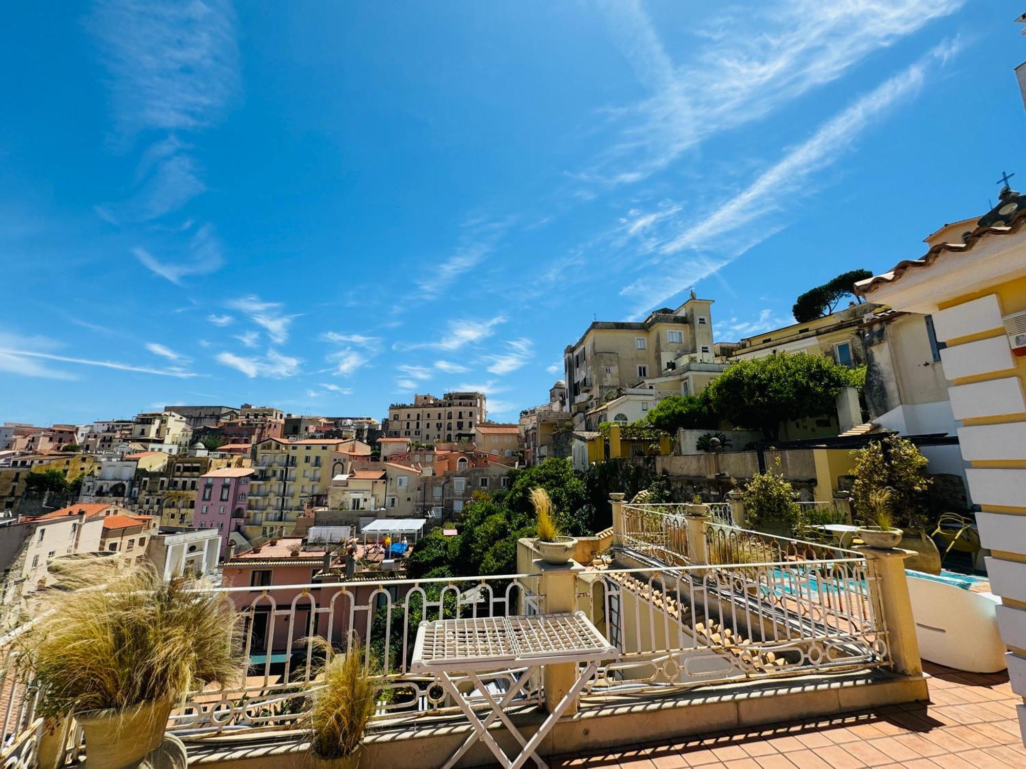 B&B La Gaetana Bagian luar foto
